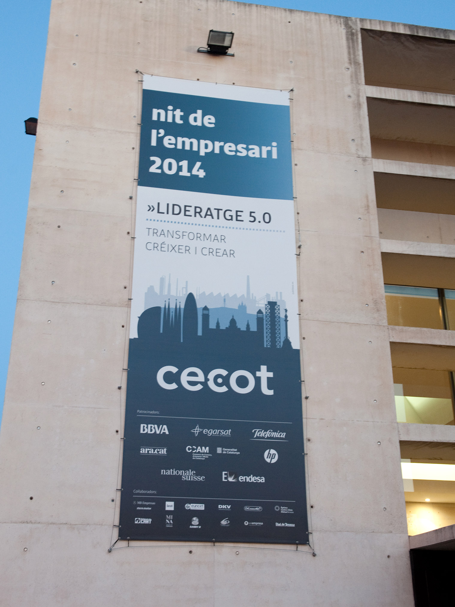 Cecot Nit Empresari 2014 Bandera Exterior